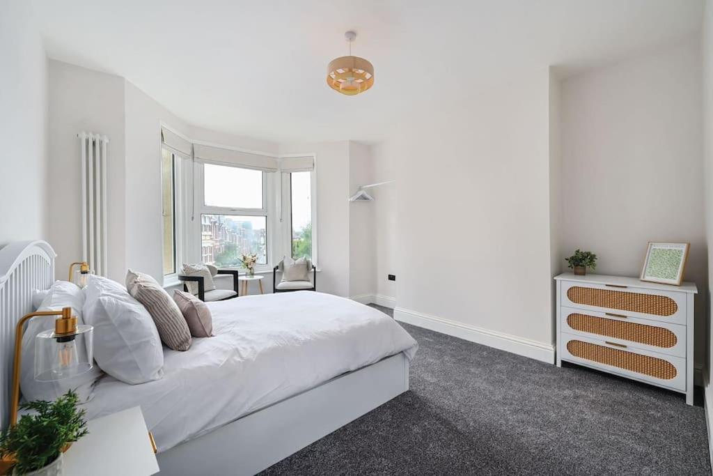 Stunning Spacious Duplex With Garden 141A Hastings Buitenkant foto